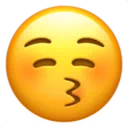 눈을 감고 얼굴에 키스하기