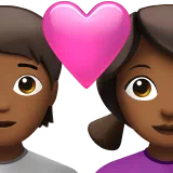 하트가 있는 커플: 사람, 여자, 약간 어두운 피부 톤 — Apple