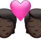 Kiss: Dark Skin Tone — Apple