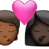 키스: 사람, 여자, 약간 어두운 피부 톤, 어두운 피부 톤 — Apple