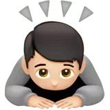 절하는 사람: 밝은 피부 톤 — Apple