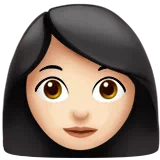 여자: 밝은 피부 톤 — Apple