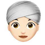 Woman Wearing Turban: Light Skin Tone — Apple